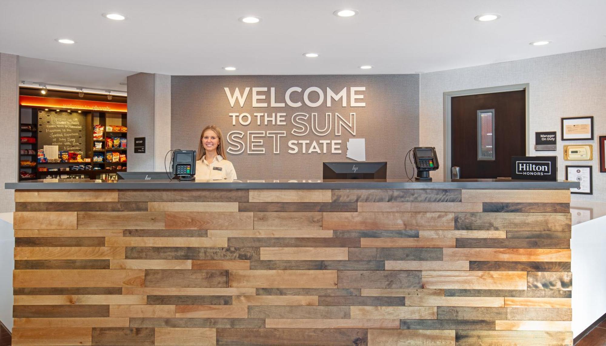 Hampton Inn Phoenix Airport North Exteriör bild