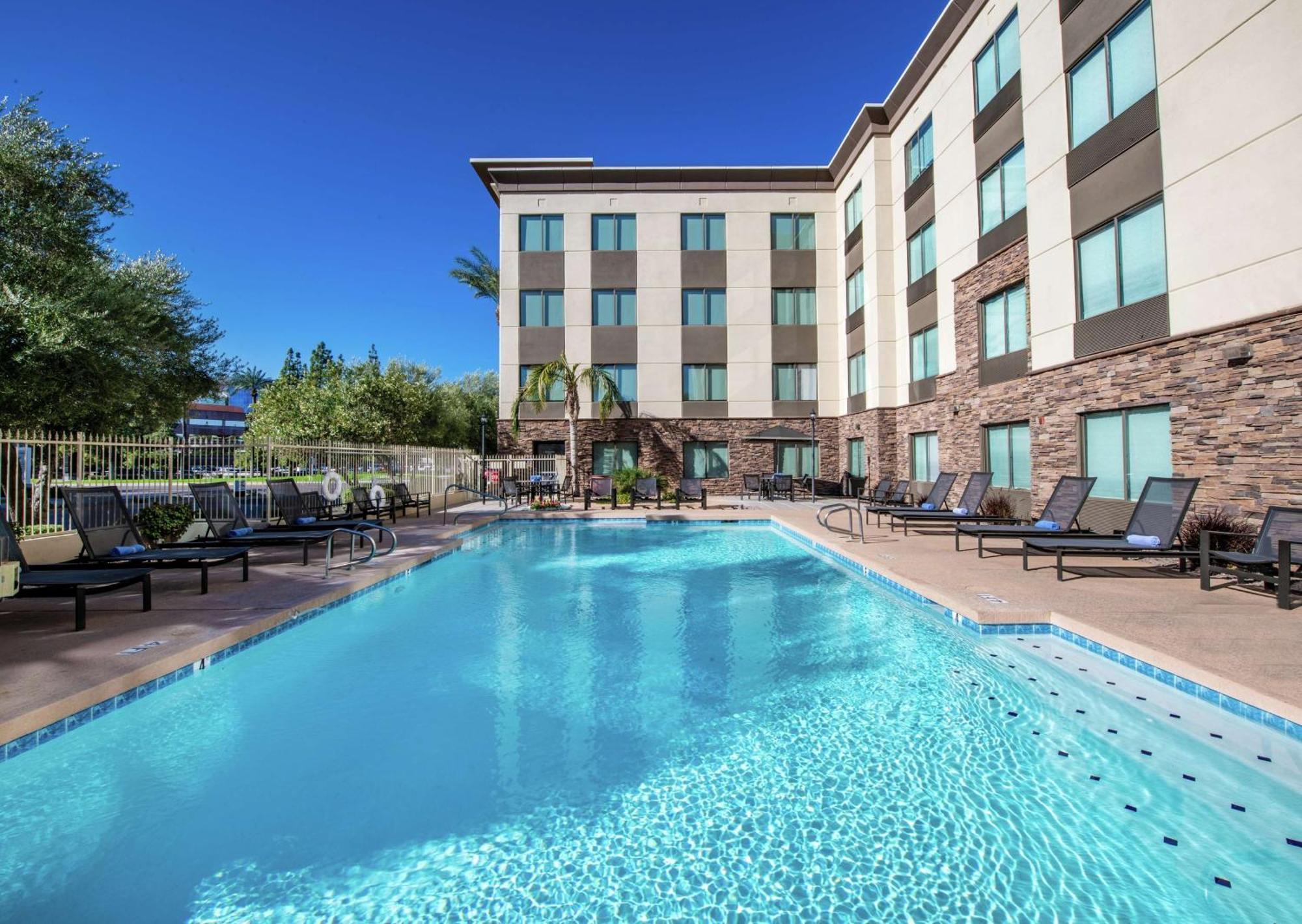 Hampton Inn Phoenix Airport North Exteriör bild