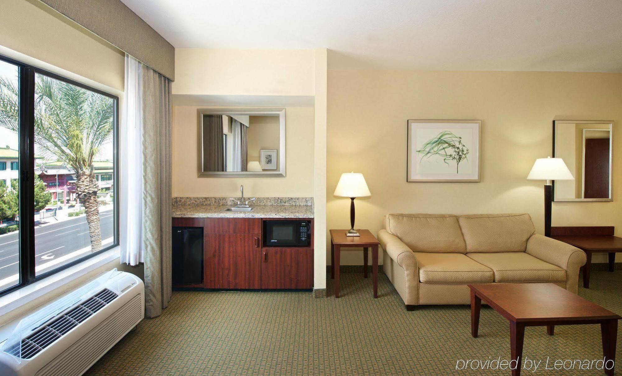 Hampton Inn Phoenix Airport North Exteriör bild