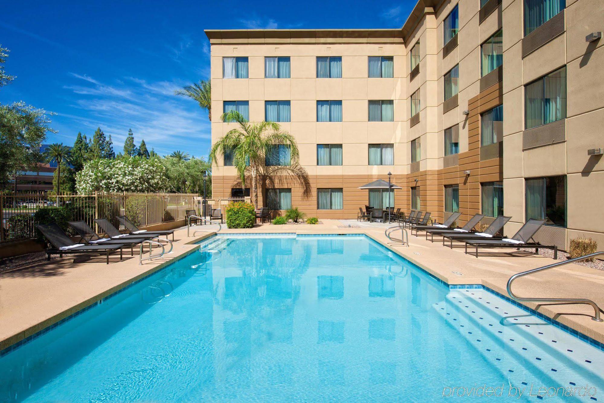 Hampton Inn Phoenix Airport North Exteriör bild