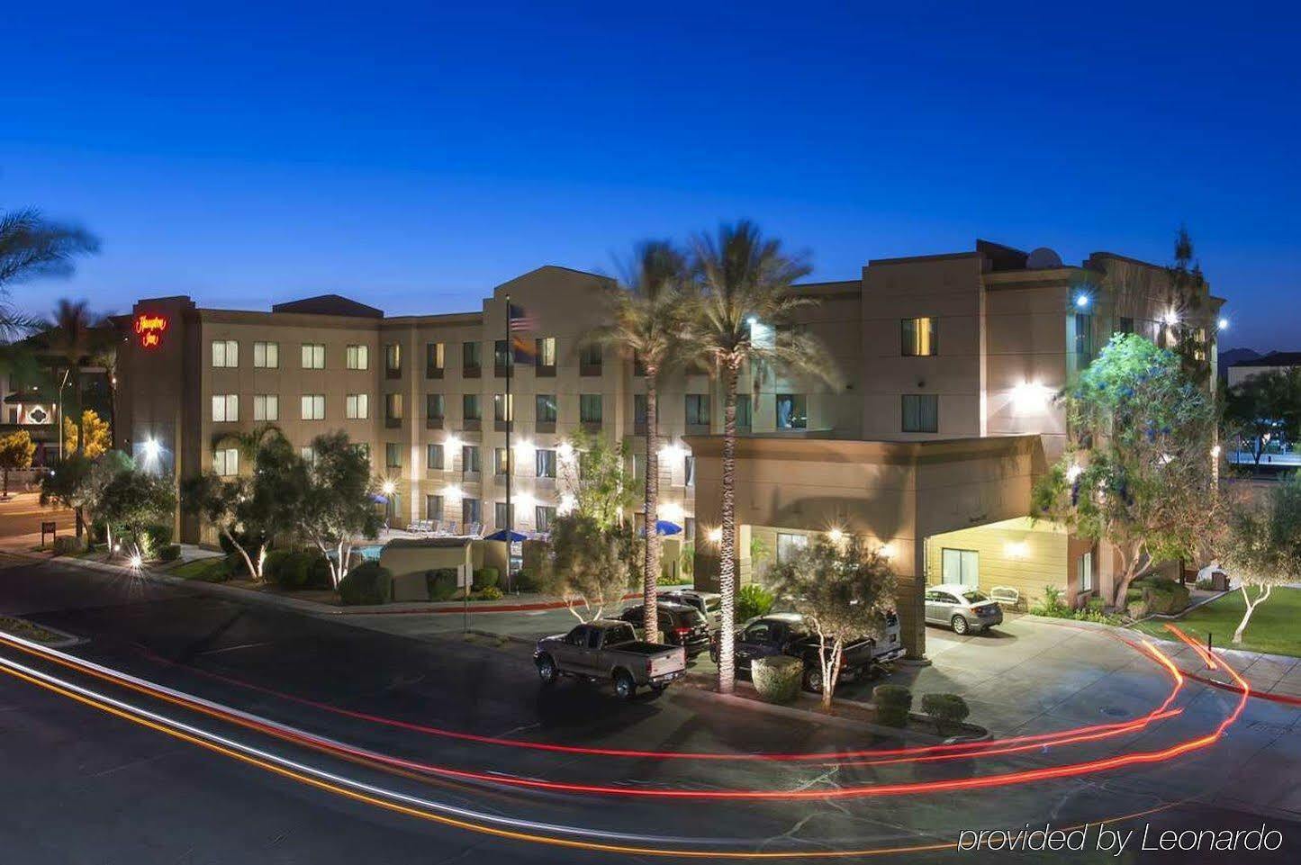 Hampton Inn Phoenix Airport North Exteriör bild
